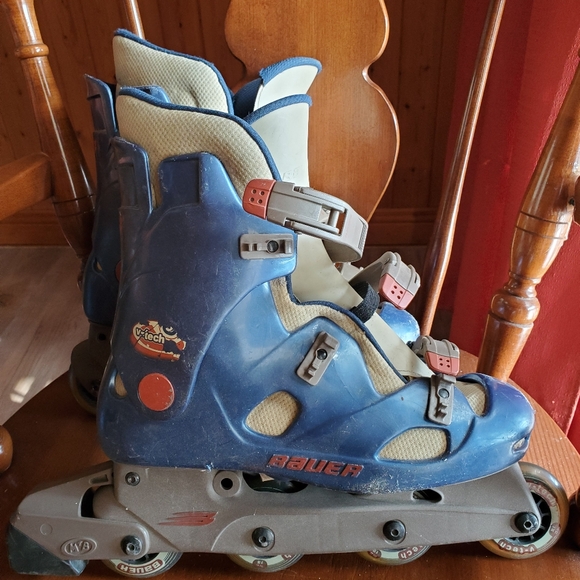 Bauer Roller Blades with Fox Knee/Shin Guards Bundleππ - Picture 3 of 8